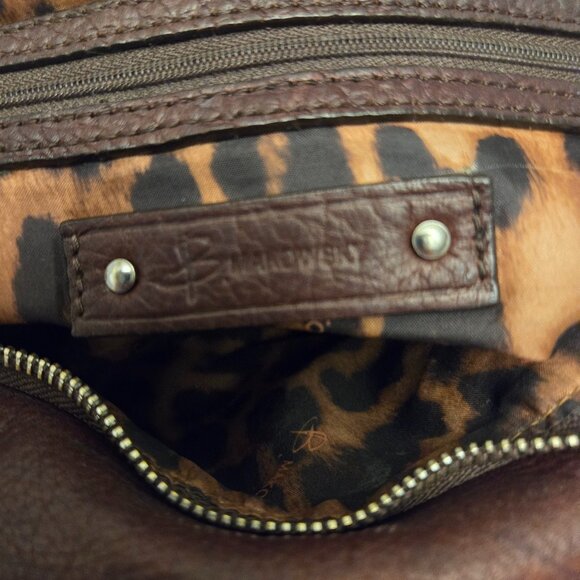 B. MAKOWSKY LEATHER PURSE - Picture 5 of 12